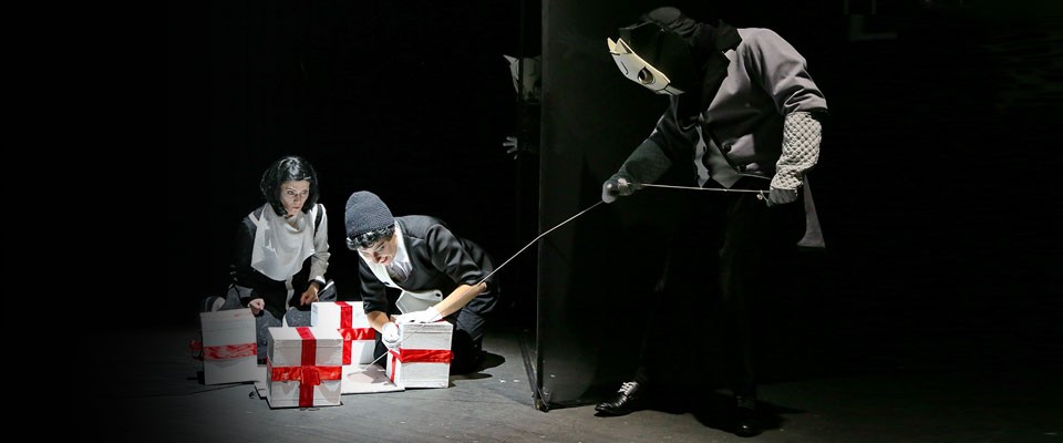 Опера Лес, ведьма и горящий шкаф